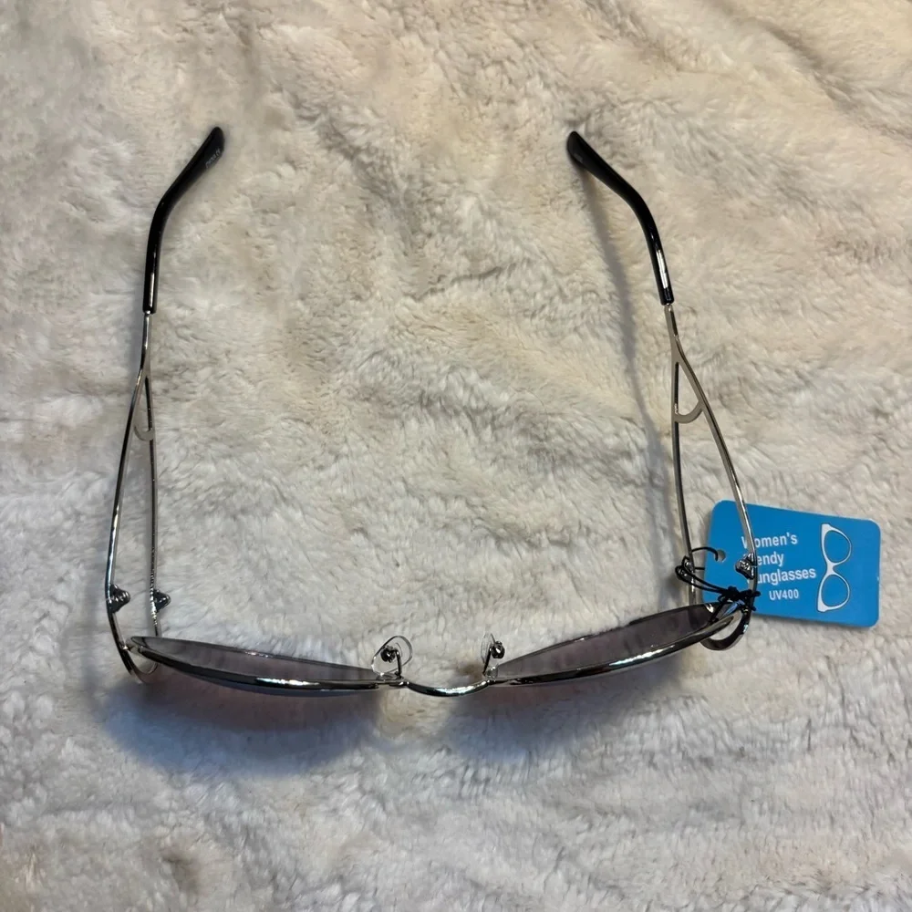 NWT Sunglasses Black Silver Wire Frames UV400 Sun Protection Retro 70s vibe